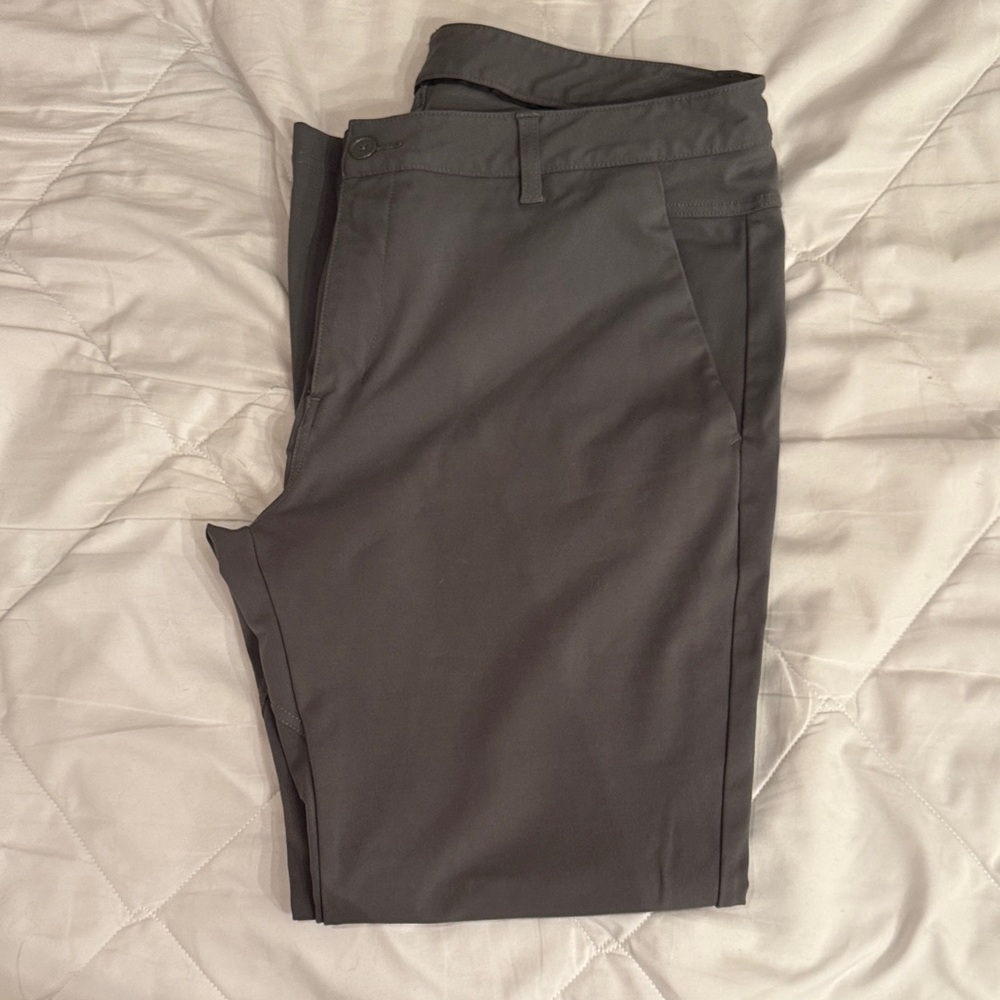 BYLT Basics Everyday Pant 2.0 Dark Gray Chinos